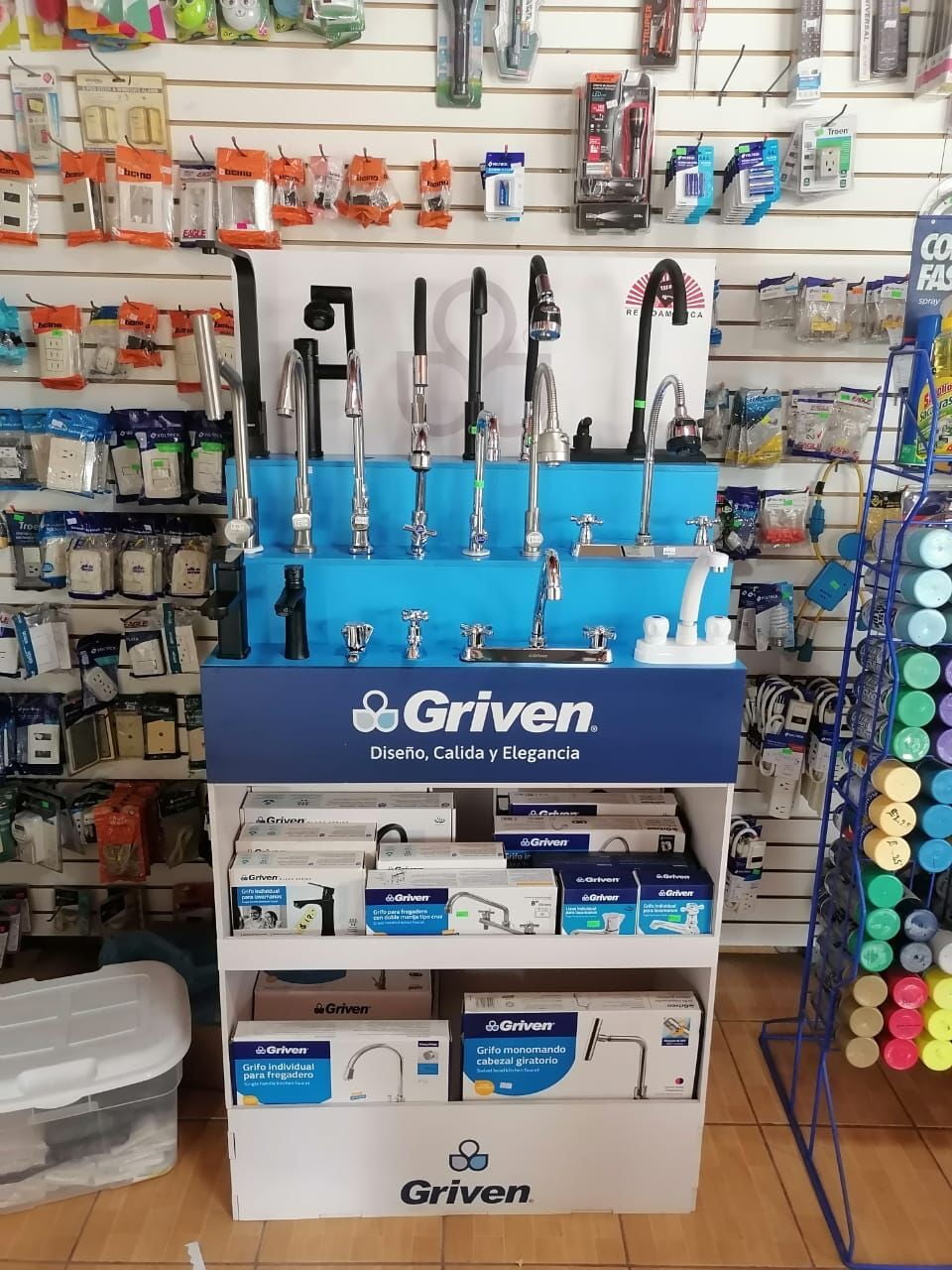 Catalogue First Class Plumbing & Hardware Ltd